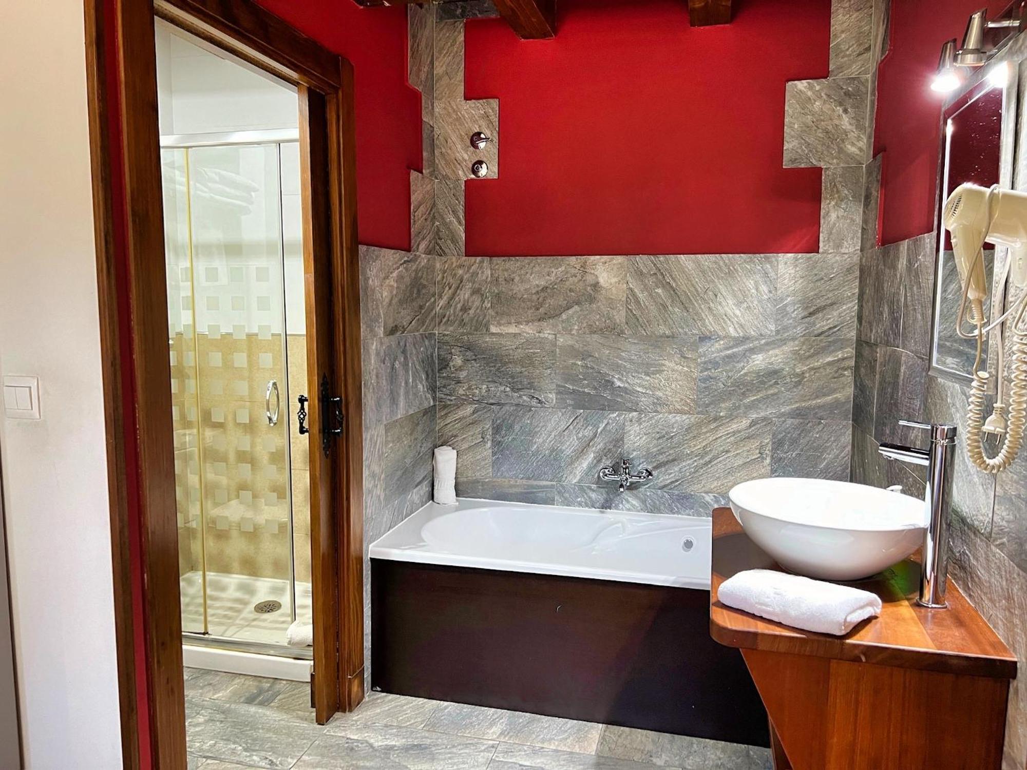 Apartamentos Spa Casco Historico De Isla - AlojateІсла Номер фото